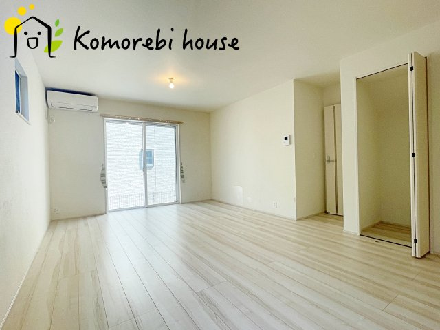 さいたま市北区吉野町2丁目　中古戸建の居間・リビング|ゆったり過ごせるリビングです
