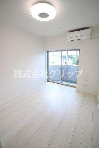 アルコバレーノ菊名の洋室
