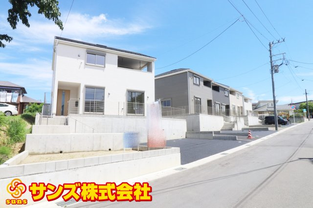 郡山市菜根３丁目　　　４号棟　　　桜小学校、郡山第３中学区の外観|南西側から見た区画全体♪