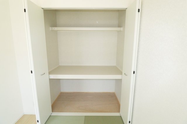 郡山市菜根３丁目　　　４号棟　　　桜小学校、郡山第３中学区の収納