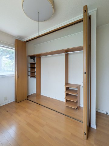 本多聞3丁目中古戸建の収納