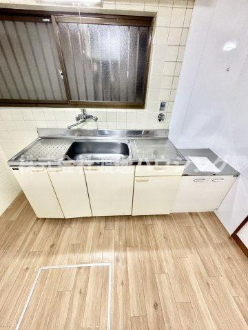 萱島信和町一戸建のキッチン