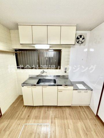 萱島信和町一戸建のキッチン