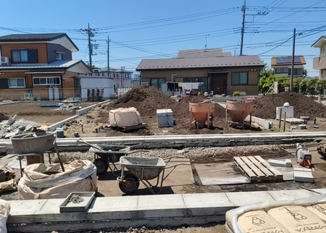 【外観】 | 販売されている全ての土地が、宅地用の土地であるとは限りません。都市計画法に基づき、基本的に住宅を建てることができるのは土地計画区であることに加え、市街化区域として定められている地域のみとなっています。