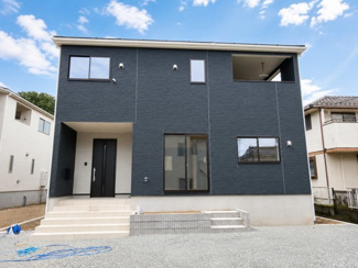 【外観】 | 甲斐市中下条 新築全2棟 2号棟 敷地広々80坪・車並列3台 | 随時ご見学可能。今から見たい！にも対応します。