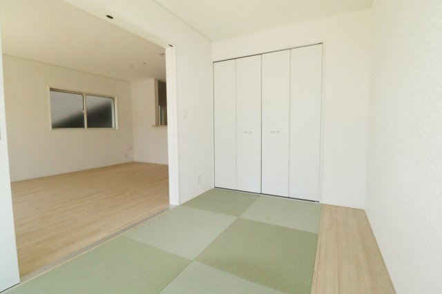 郡山市菜根３丁目　　　５号棟　　　桜小学校、郡山第３中学区の和室