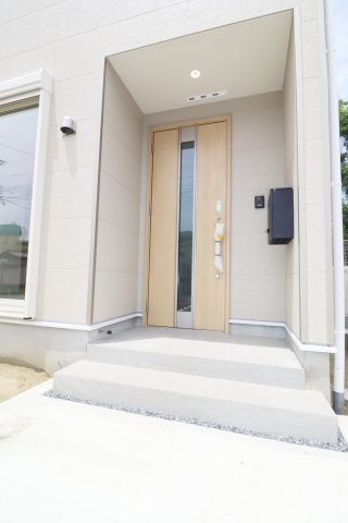 郡山市菜根３丁目　　　５号棟　　　桜小学校、郡山第３中学区の玄関