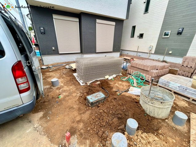 西区三橋第2期　新築戸建　ハートフルCの駐車場