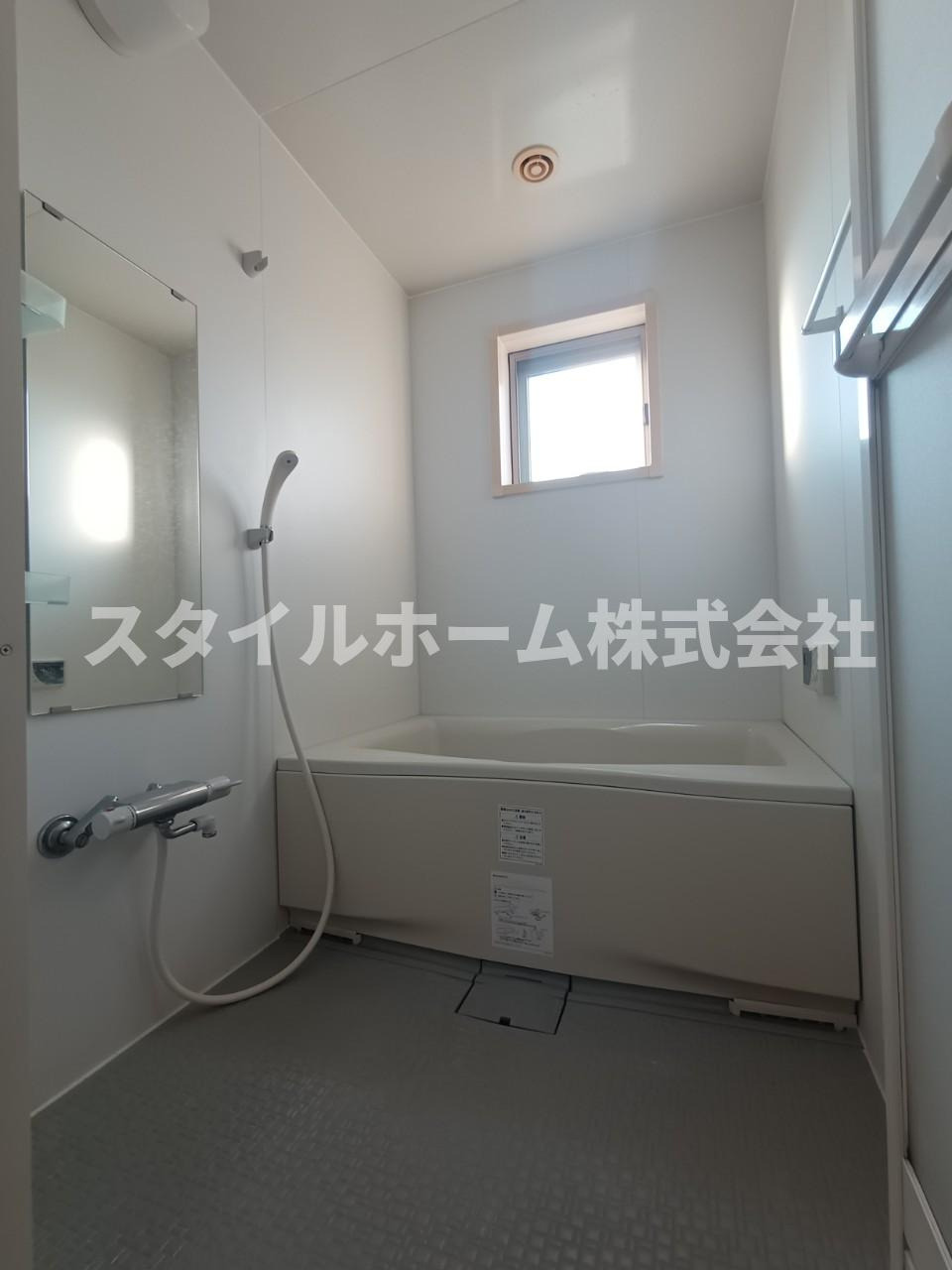 ランドマーク豊川の浴室|同建物内別部屋の写真です。