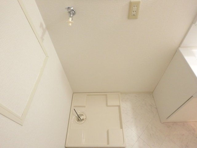 【設備】 | ソアール門戸荘 | 室内洗濯機置場です