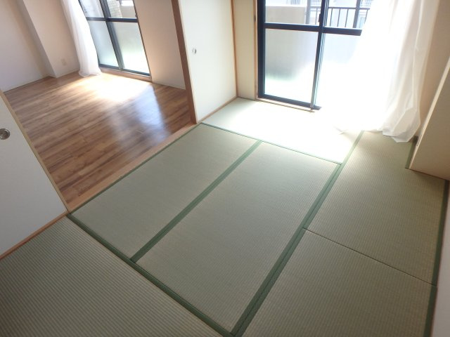 【和室】 | ソアール門戸荘 | 明るい和室です