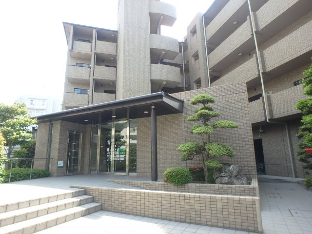 【エントランス】 | ソアール門戸荘 | エントランスです