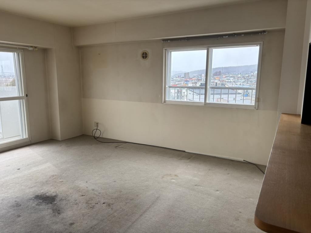 北見市山下町５丁目１番１４号　中古マンション山下町(ロジェ山下通）の居間・リビング