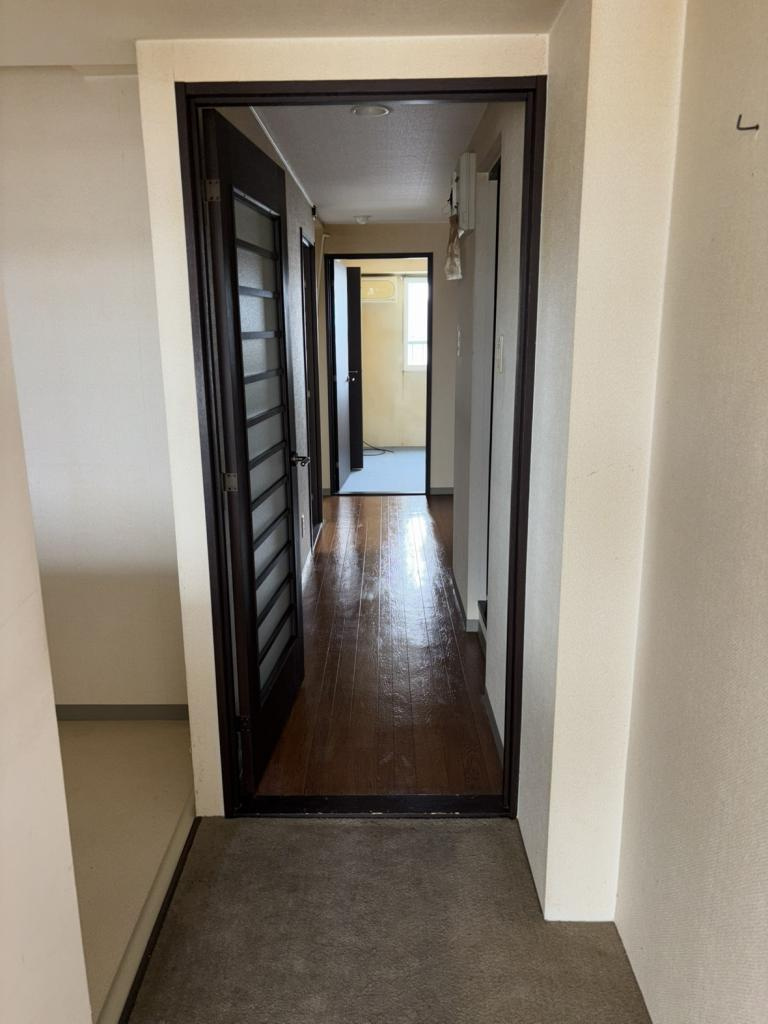北見市山下町５丁目１番１４号　中古マンション山下町(ロジェ山下通）の玄関
