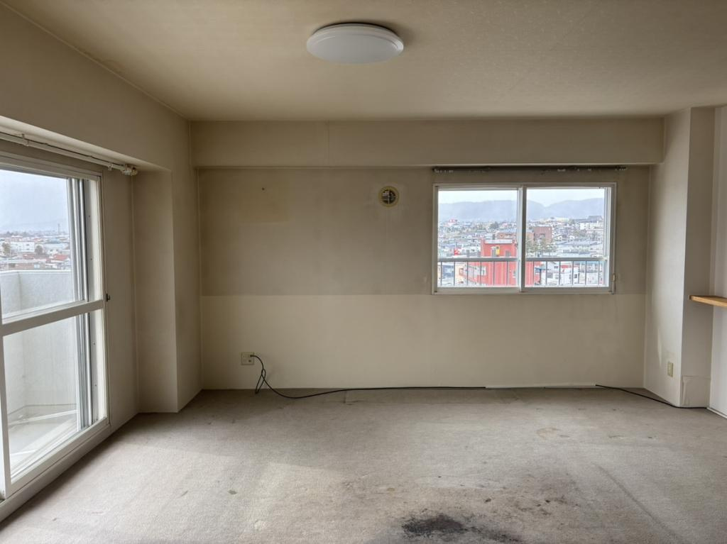 北見市山下町５丁目１番１４号　中古マンション山下町(ロジェ山下通）の居間・リビング