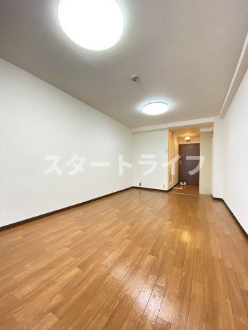 大阪市東淀川区西淡路１丁目の賃貸マンションの収納