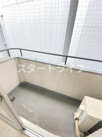 大阪市東淀川区西淡路１丁目の賃貸マンションのバルコニー