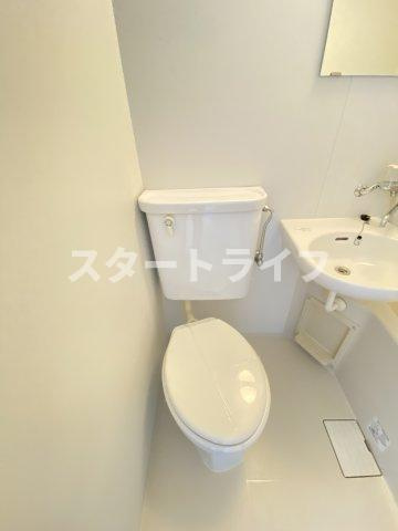 大阪市東淀川区西淡路１丁目の賃貸マンションのトイレ