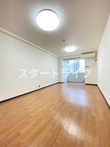 大阪市東淀川区西淡路１丁目の賃貸マンションの居間・リビング