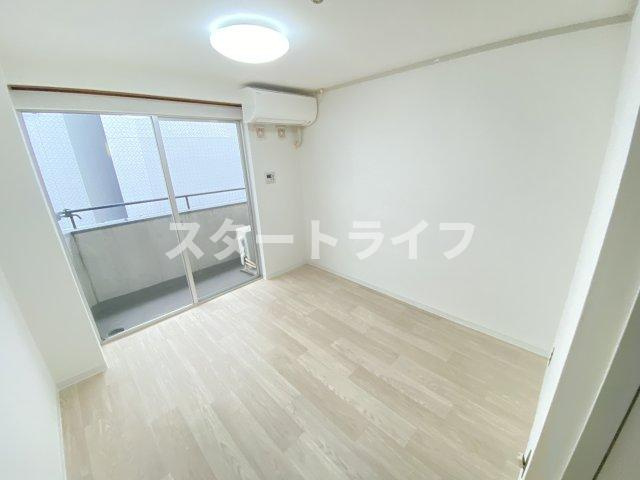 大阪市東淀川区西淡路１丁目の賃貸マンションの居間・リビング