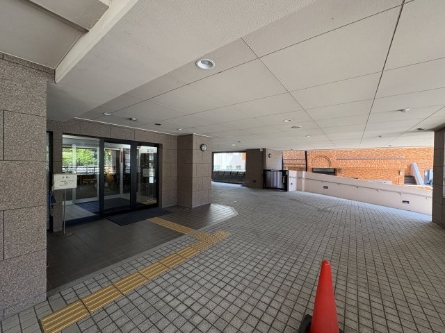 【エントランス】カトレア南8条 
