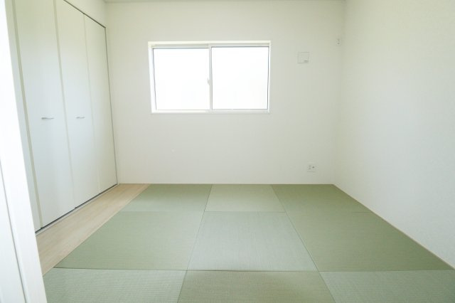 郡山市菜根３丁目　　　７号棟　　　桜小学校、郡山第３中学区の和室