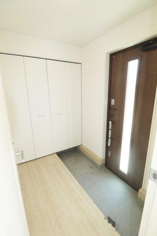 郡山市菜根３丁目　　　７号棟　　　桜小学校、郡山第３中学区の玄関