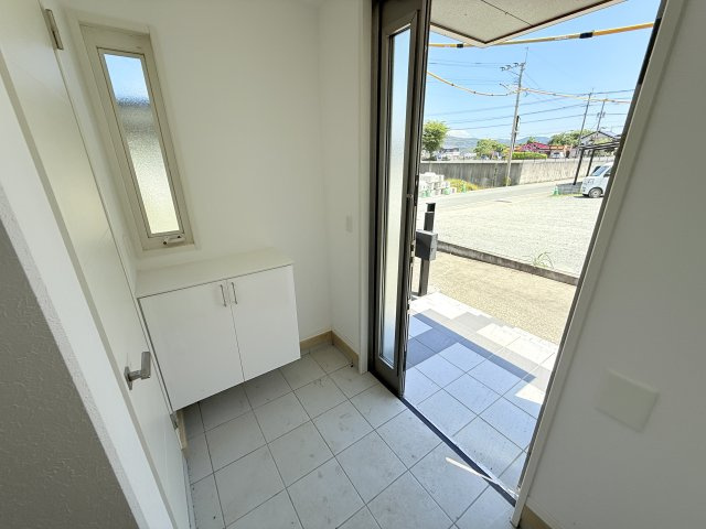 広川町川上　中古戸建の玄関