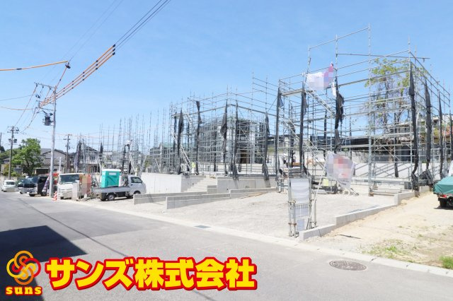 郡山市菜根３丁目　　　６号棟　　　桜小学校、郡山第３中学区の外観|南東側から見た区画全体