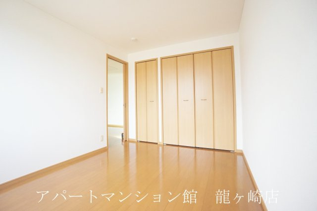 グリシーヌ・パレⅡC棟の寝室