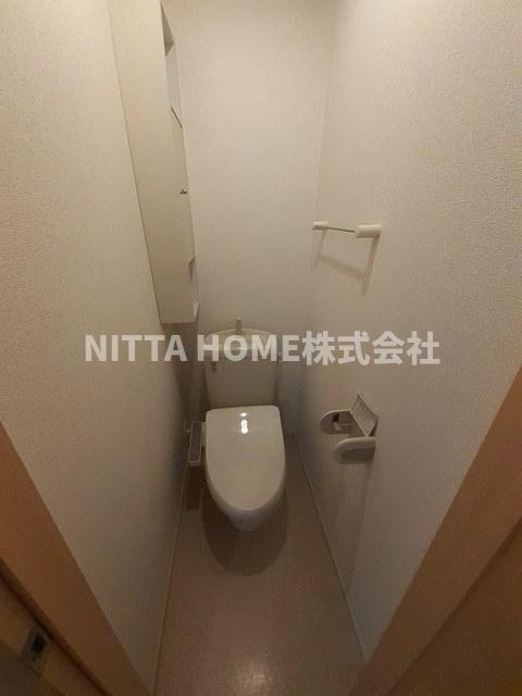 カーサ・フォレスタのトイレ|温水洗浄付きのトイレです◇
