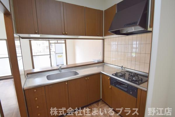 パードレ関目のキッチン
