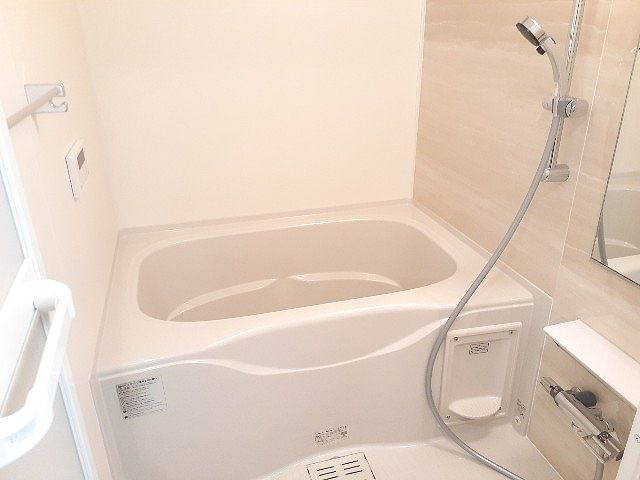 スマイル　２の浴室|ゆったり過ごせるお風呂です