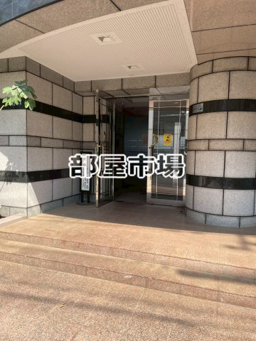 ライオンズマンション菊川リバーサイドのエントランス