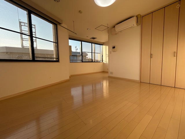 アクト西ヶ原の居間・リビング