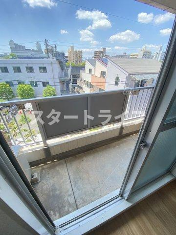 大阪市淀川区野中南１丁目の賃貸マンションのバルコニー