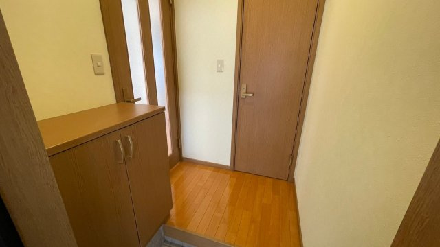クレイトンハウスKの玄関