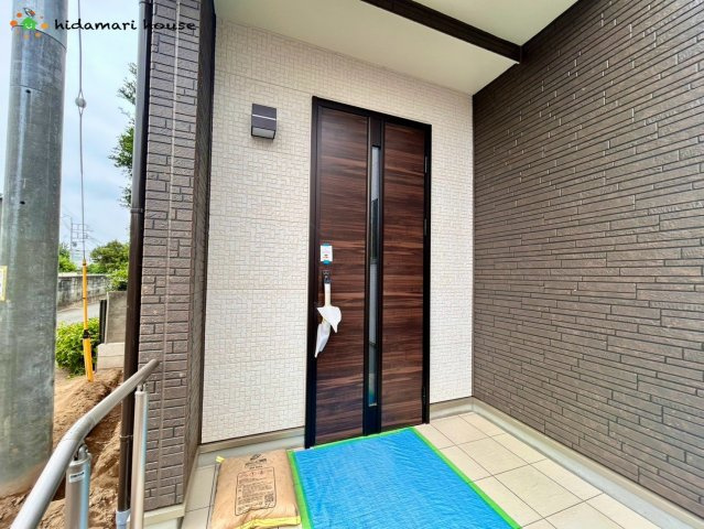 西区三橋第2期　新築戸建　ハートフルAの玄関