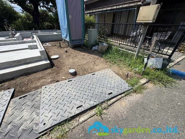 茅ヶ崎市円蔵２丁目　新築戸建　全１棟の駐車場|令和8年8月9日撮影（建築中）