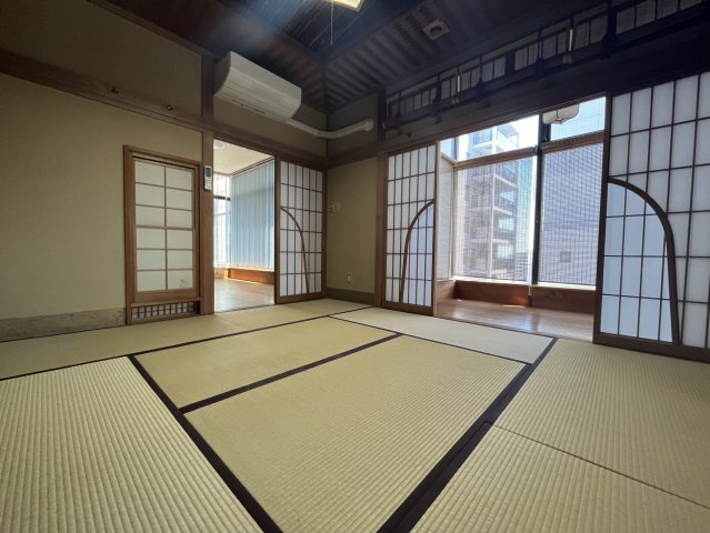サンスクエアビルの和室