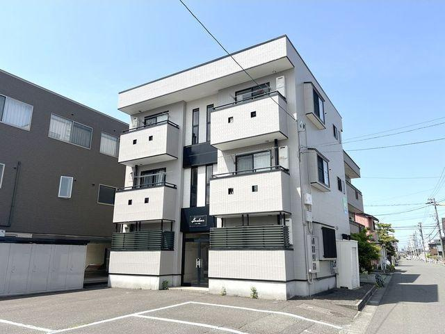 ボヌール花堂の外観