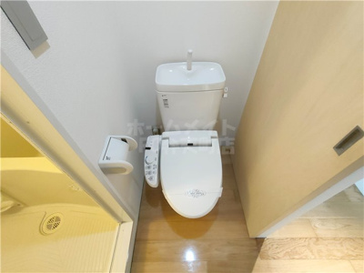 【トイレ】 | レオンコンフォート弁天町 | コンパクトで使いやすいトイレです