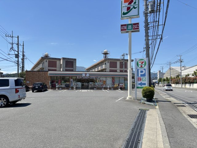 厚木市飯山南１丁目戸建の周辺|コンビニ/セブンイレブン厚木飯山黄金原店まで徒歩2分、ローソン厚木飯山南店まで徒歩1分