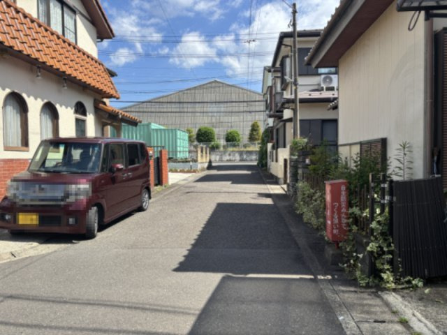 厚木市飯山南１丁目戸建の周辺|前面道路