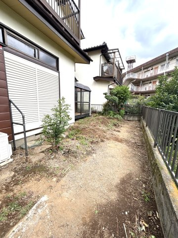 厚木市飯山南１丁目戸建の周辺|前面道路