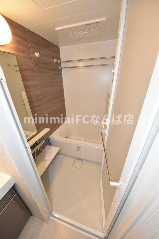 エステムコート堺筋本町の浴室