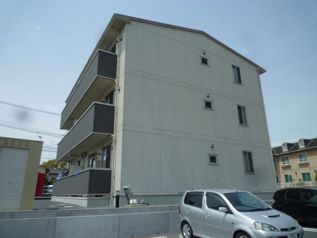 倉敷市福田町福田のアパートの外観