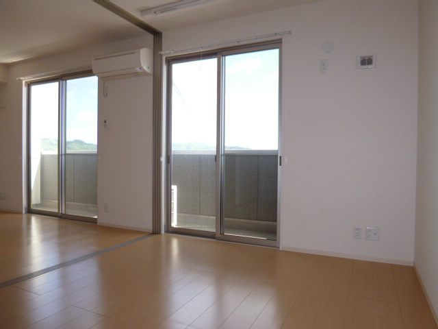 倉敷市福田町福田のアパートの洋室|６帖