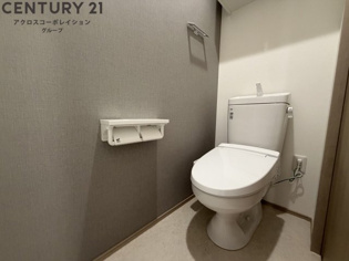 ゆったりとした空間のトイレです