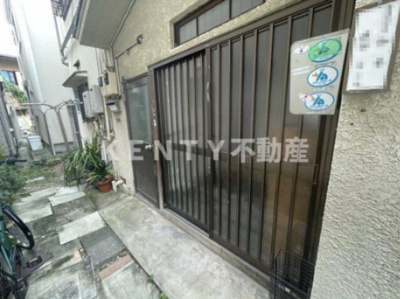 【エントランス】 | 高橋荘 | 落ち着いたエントランスです